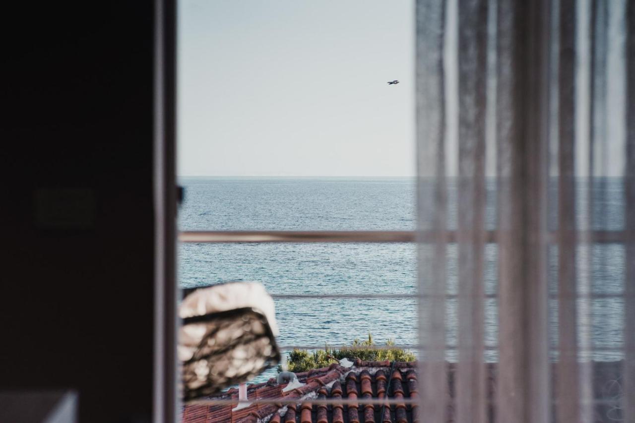 Himara 28 Hotel Εξωτερικό φωτογραφία