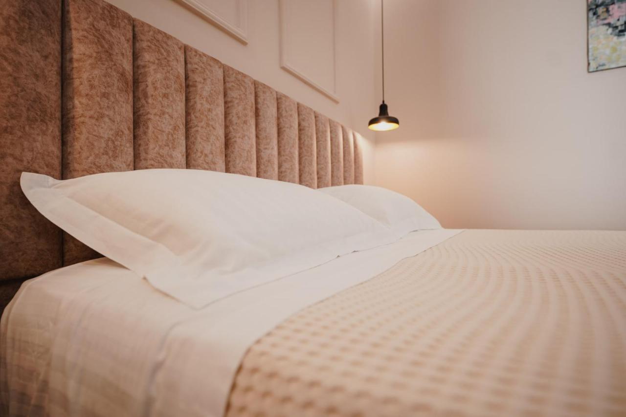 Himara 28 Hotel Εξωτερικό φωτογραφία