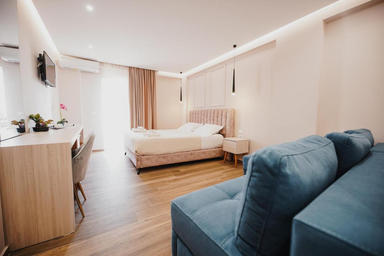 Himara 28 Hotel Εξωτερικό φωτογραφία