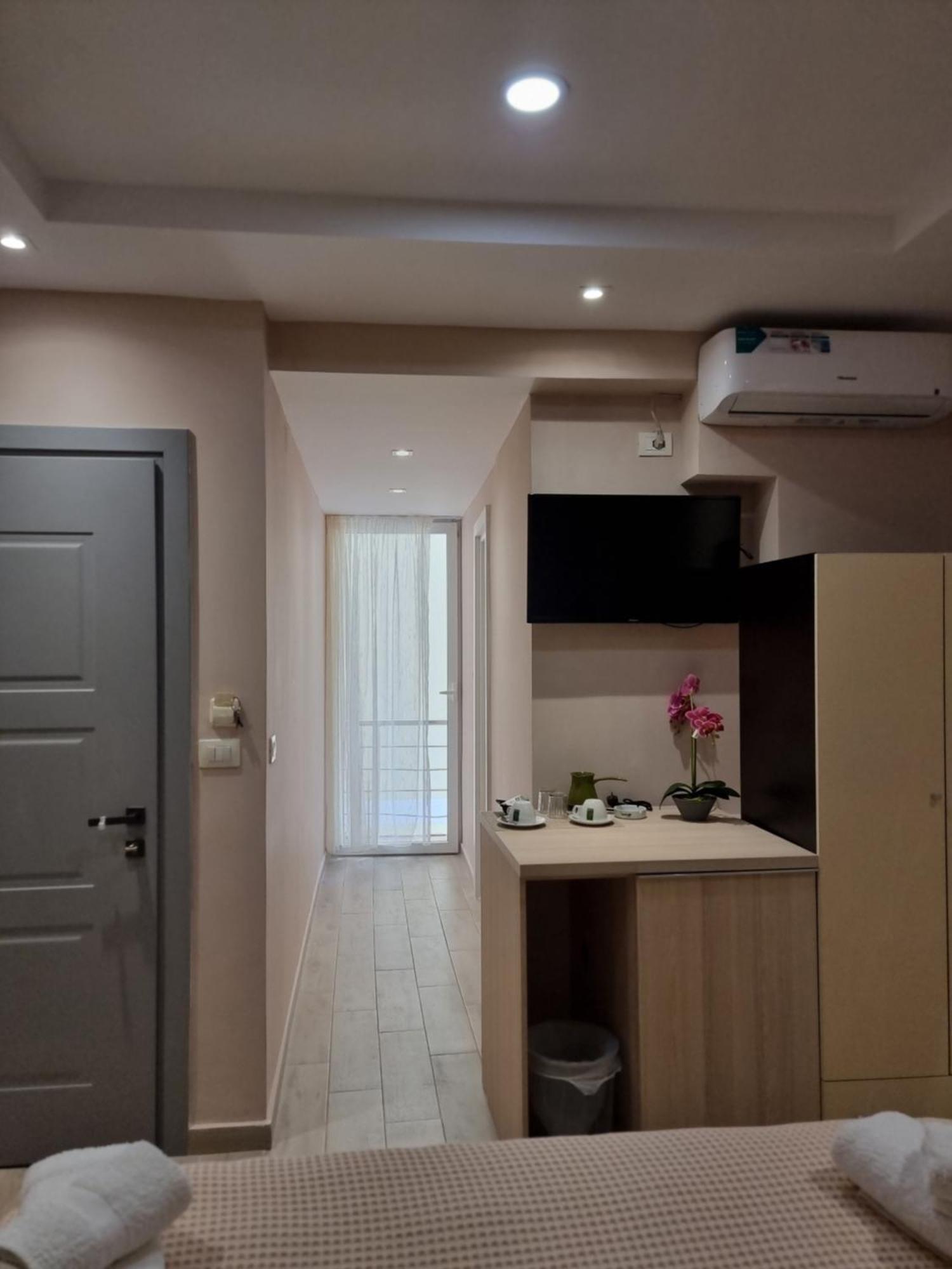 Himara 28 Hotel Δωμάτιο φωτογραφία